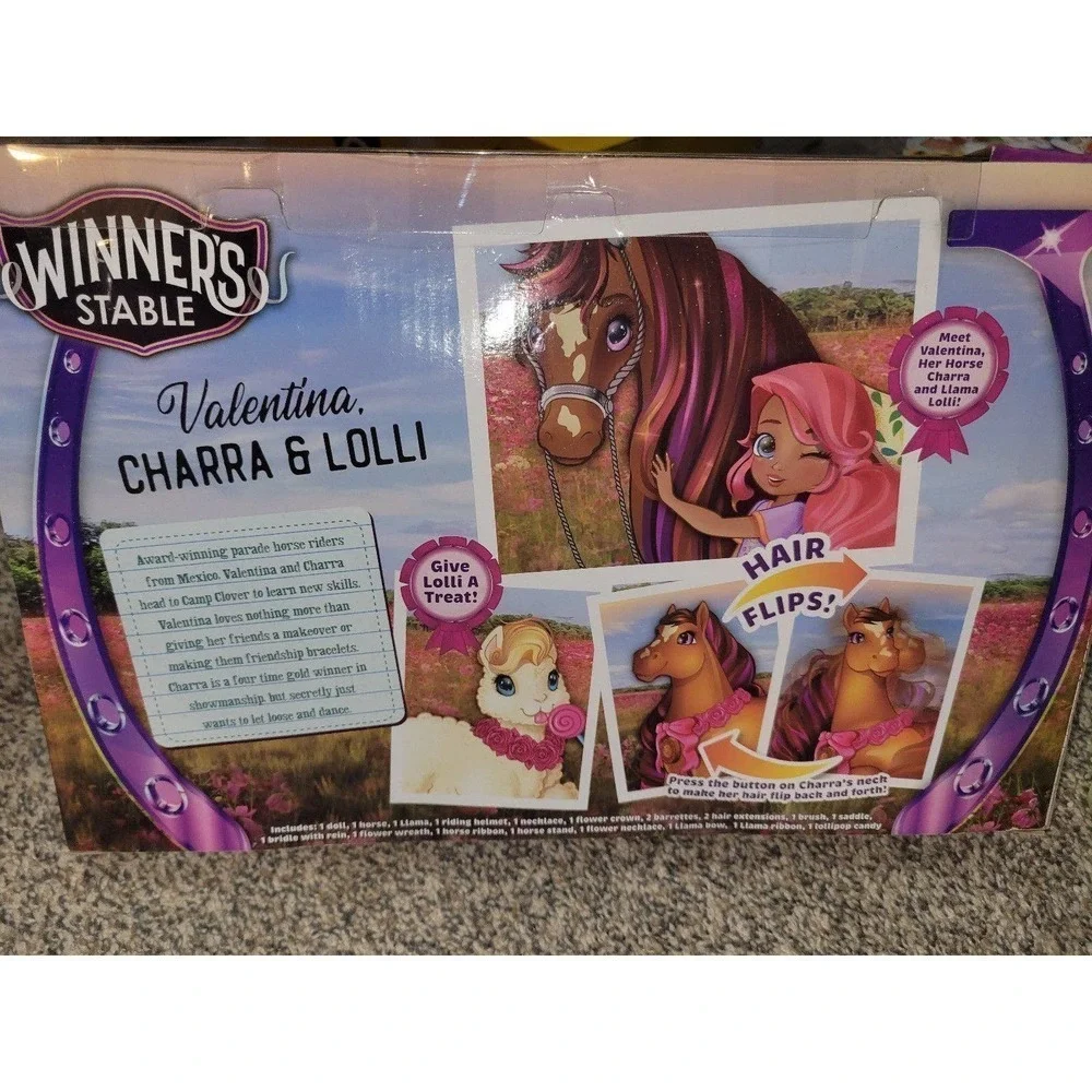 Winners stable show up n style set